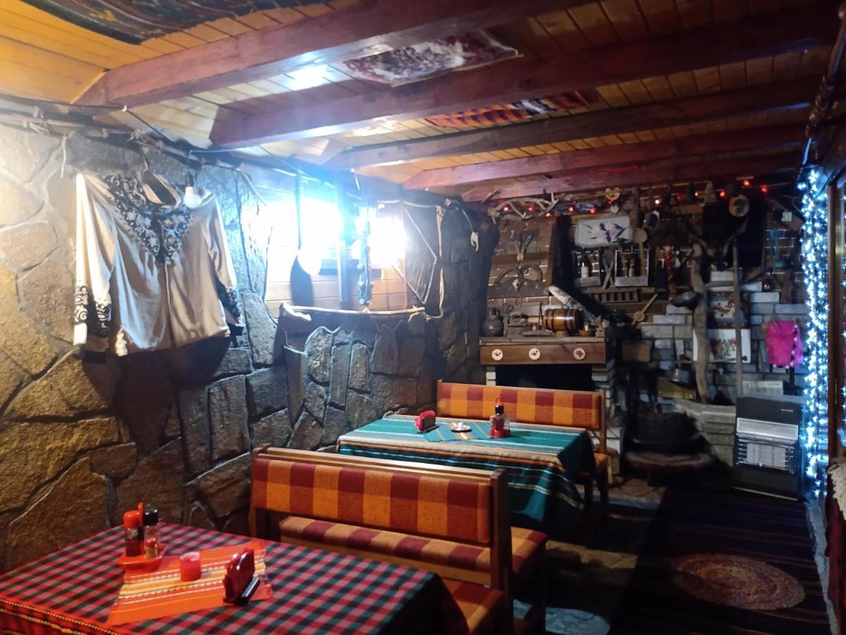 Кръчмъ При Байката Hotel Ribarica Exterior photo