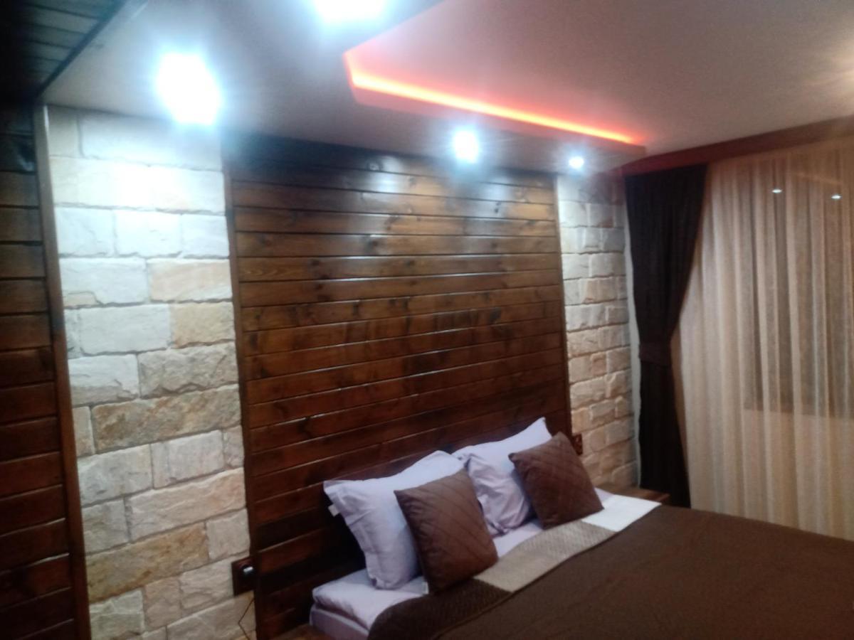 Кръчмъ При Байката Hotel Ribarica Exterior photo