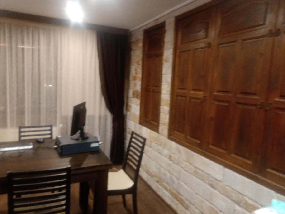 Кръчмъ При Байката Hotel Ribarica Exterior photo